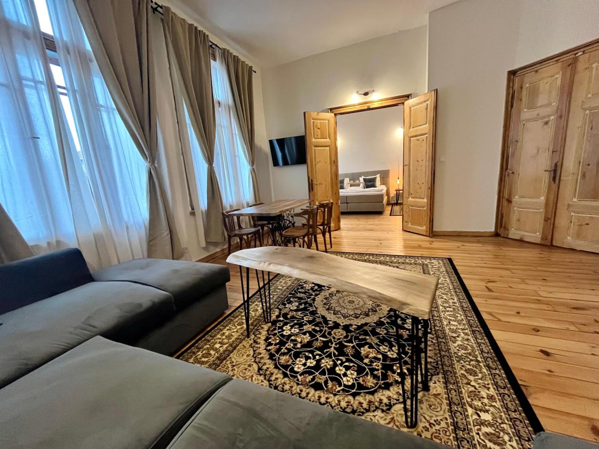 Skyler Vintage Apartments Plovdiv Esterno foto