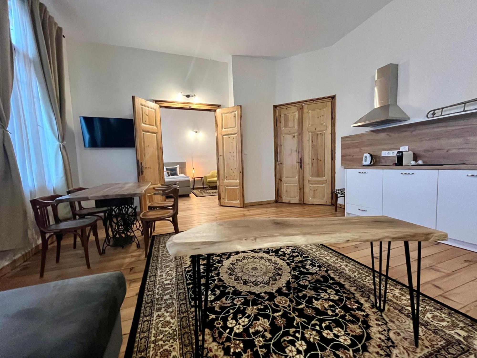 Skyler Vintage Apartments Plovdiv Esterno foto